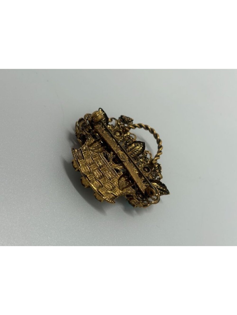 Gold-Tone Vintage Rhinestone Flower Basket 1950s/1960s Brooch Pin - Picture 7 of 7